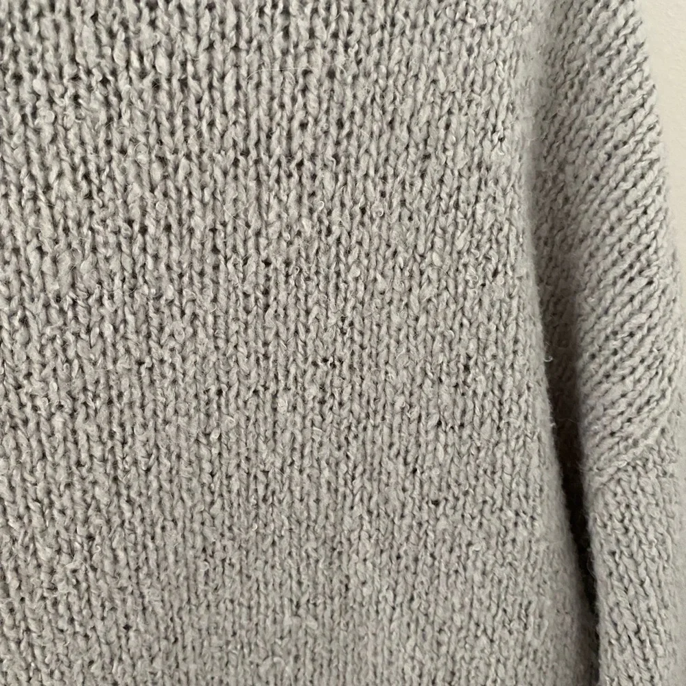 Aerie Oversized Gray Sweater - Picture 5 of 9